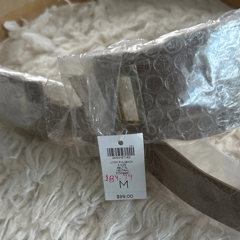 NWT Chico's Chic Neutral Women's Belt Size M